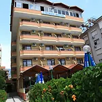 Miray Kleopatra Алания