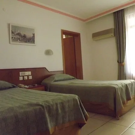 Miray Kleopatra ホテル 3*